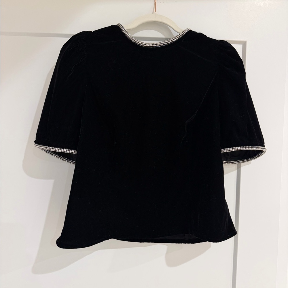 H&M rhinestone rimmed short sleeved shirt